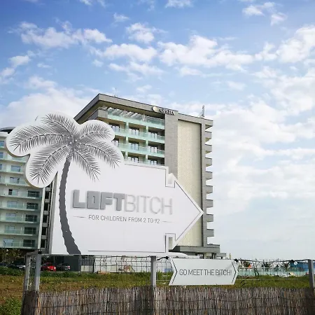 Luxury 42 De Silva Mamaia