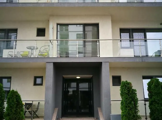 Luxury 42 De Silva Mamaia