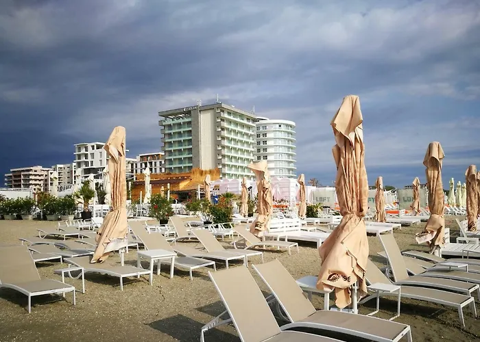 Luxury 42 De Silva *