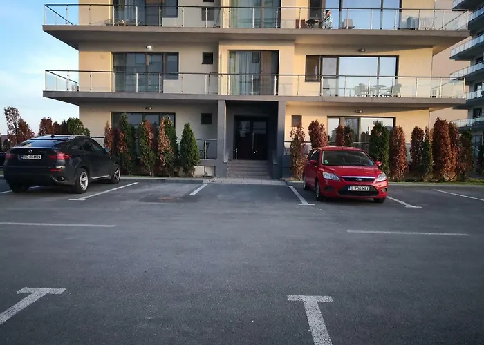 Luxury 42 De Silva *