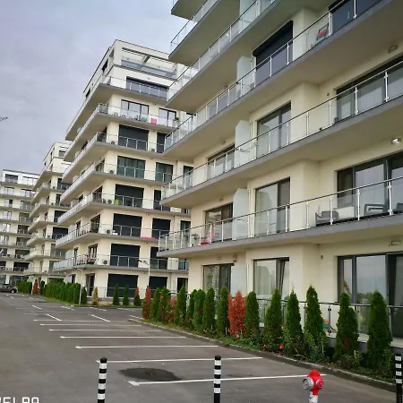 Luxury 42 De Silva *