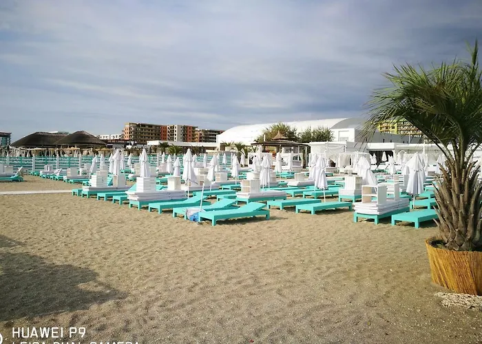 Luxury 42 De Silva *